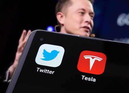 Elon Musk, Twitter’ın geleceği için 50 Tesla çalışanına güveniyor