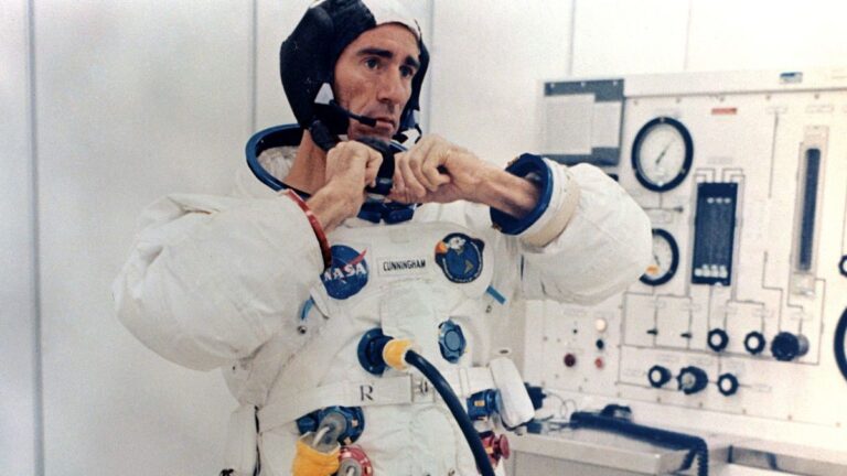 Son Apollo 7 astronotu Cunningham hayatını kaybetti