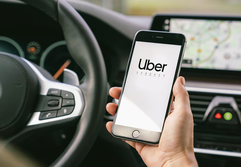 Uber, deprem bölgelerine gidecek yardımları ücretsiz ulaştırıyor