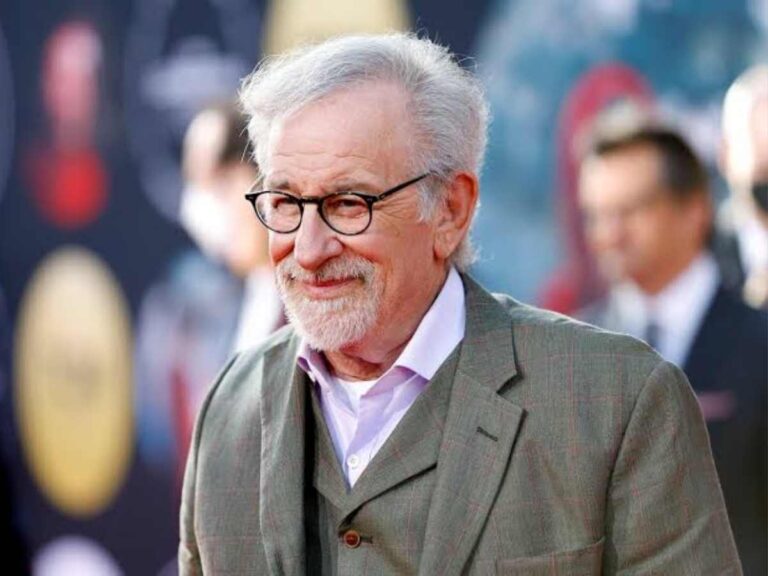 Steven Spielberg: Bence uzaylılar var, ABD hükümeti bilgileri halktan saklıyor