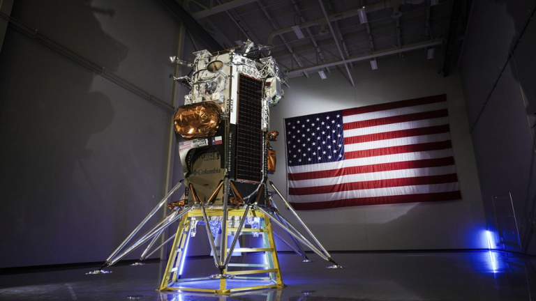 ABD’nin özel Ay aracı, son Apollo Ay görevinden yarım yüzyıl sonra fırlatıldı