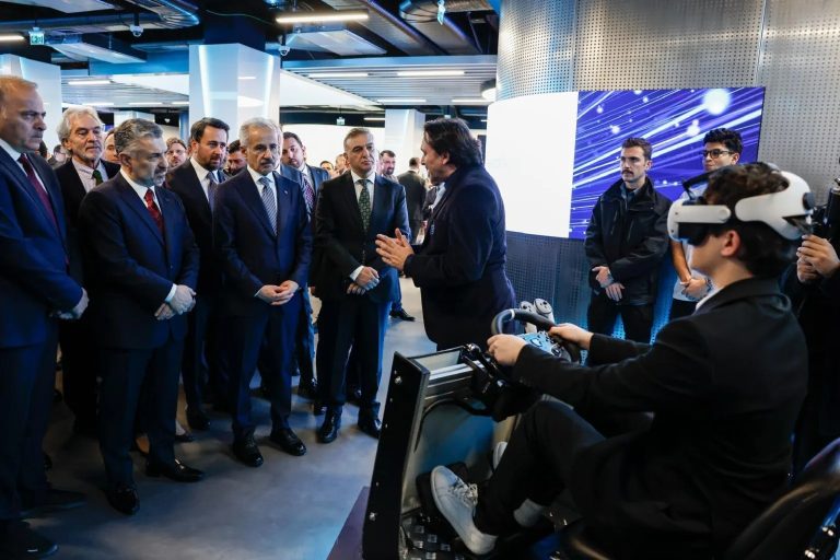 Türk Telekom, Türkiye’nin ilk kapsamlı 5G deneyim merkezini açtı